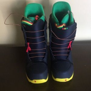 Burton men’s snowboard boots. Never worn.